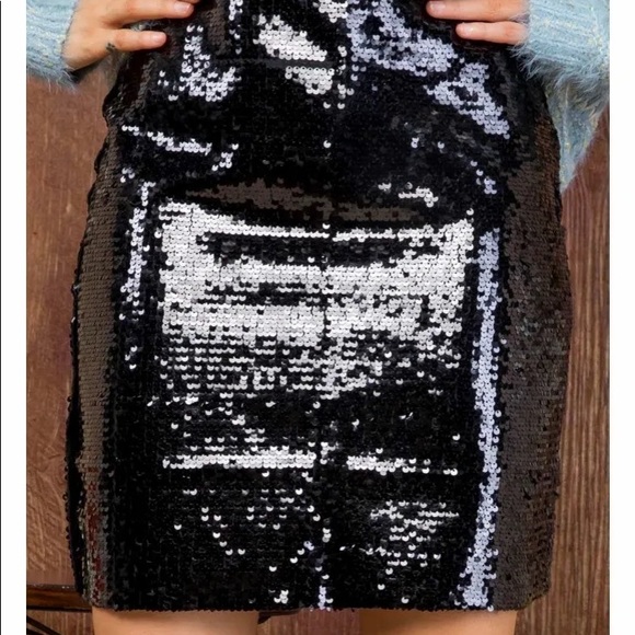 VERON SEQUIN SKIRT - Picture 2 of 2